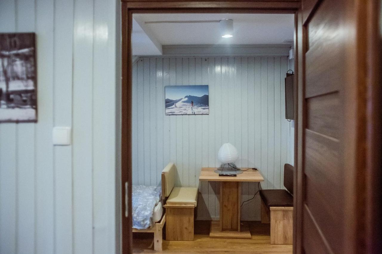 ザコパネApartament Z Widokiem Na Giewont, Krupowki 48 "Budynek Polskich Kolei Linowych"アパートメント エクステリア 写真