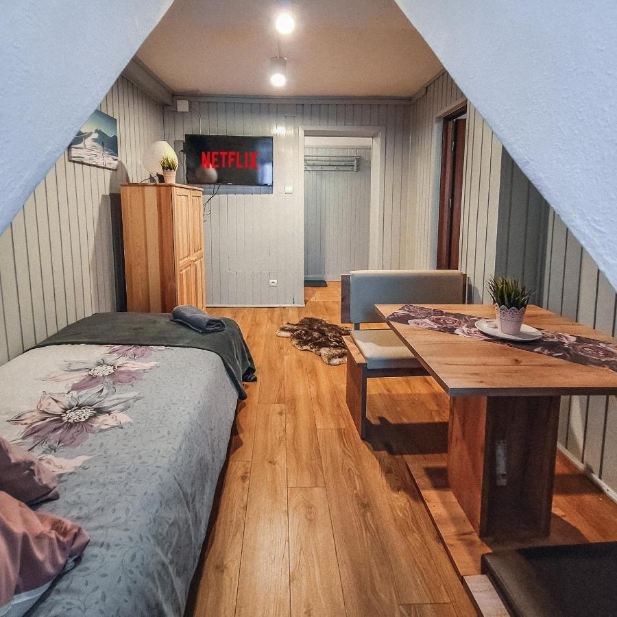 ザコパネApartament Z Widokiem Na Giewont, Krupowki 48 "Budynek Polskich Kolei Linowych"アパートメント エクステリア 写真